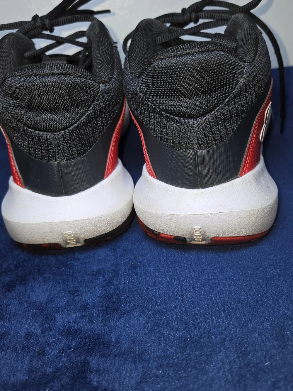 Under Armour Lock Down Basketball Sneakers Mens 8 Black/Red